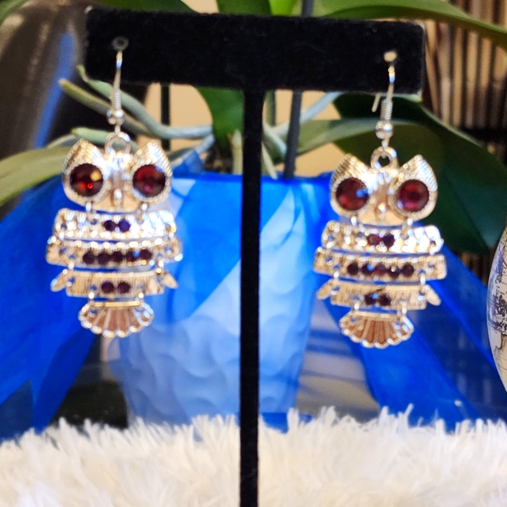 BW Collection Women's Earrings/ Shape of an 🦉 OwI/ NWT